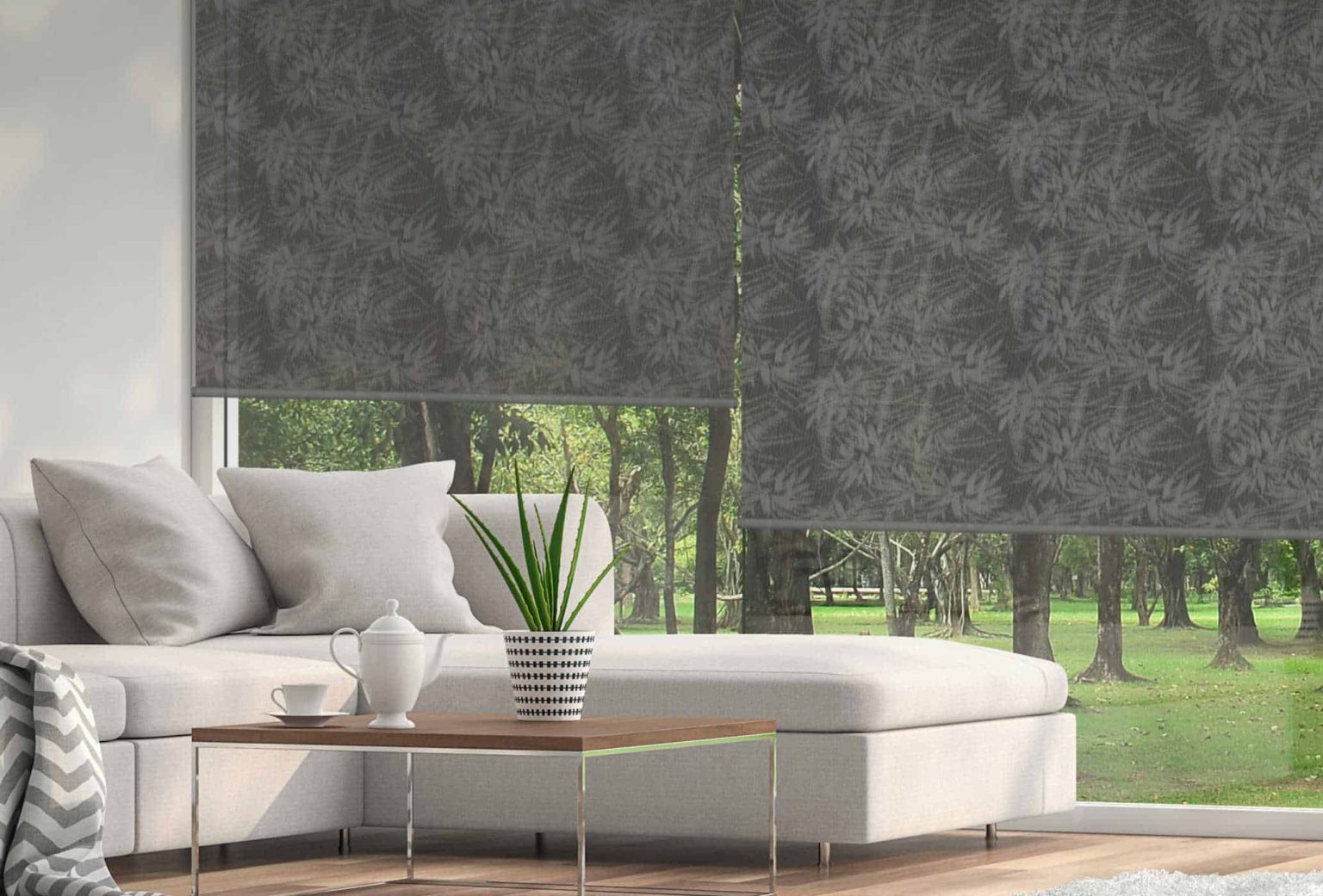 Cortina enrollable instalada en zona social campestre en Medellín - Tu Portale.